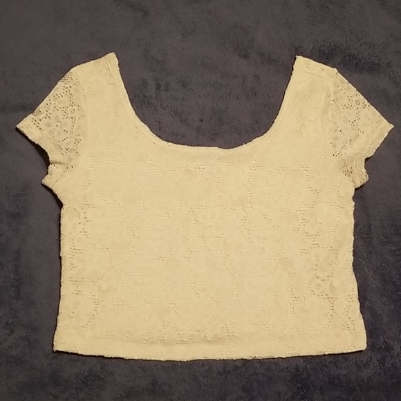 2/$15 NWOT Lace Crop Top *HOST PICK* - Picture 2 of 4